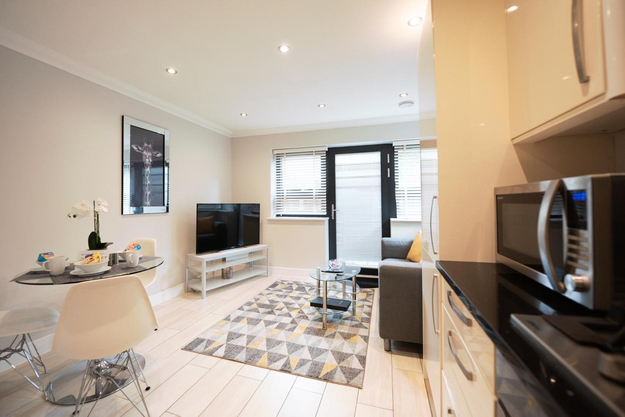 Malthouse Court Apartment *